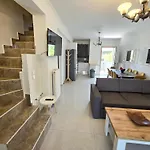 Ak View Apartman *
